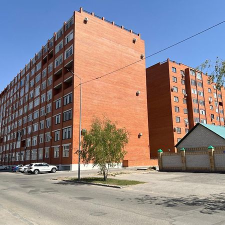 Квартира Smart В Новом Доме Pavlodar Exterior photo